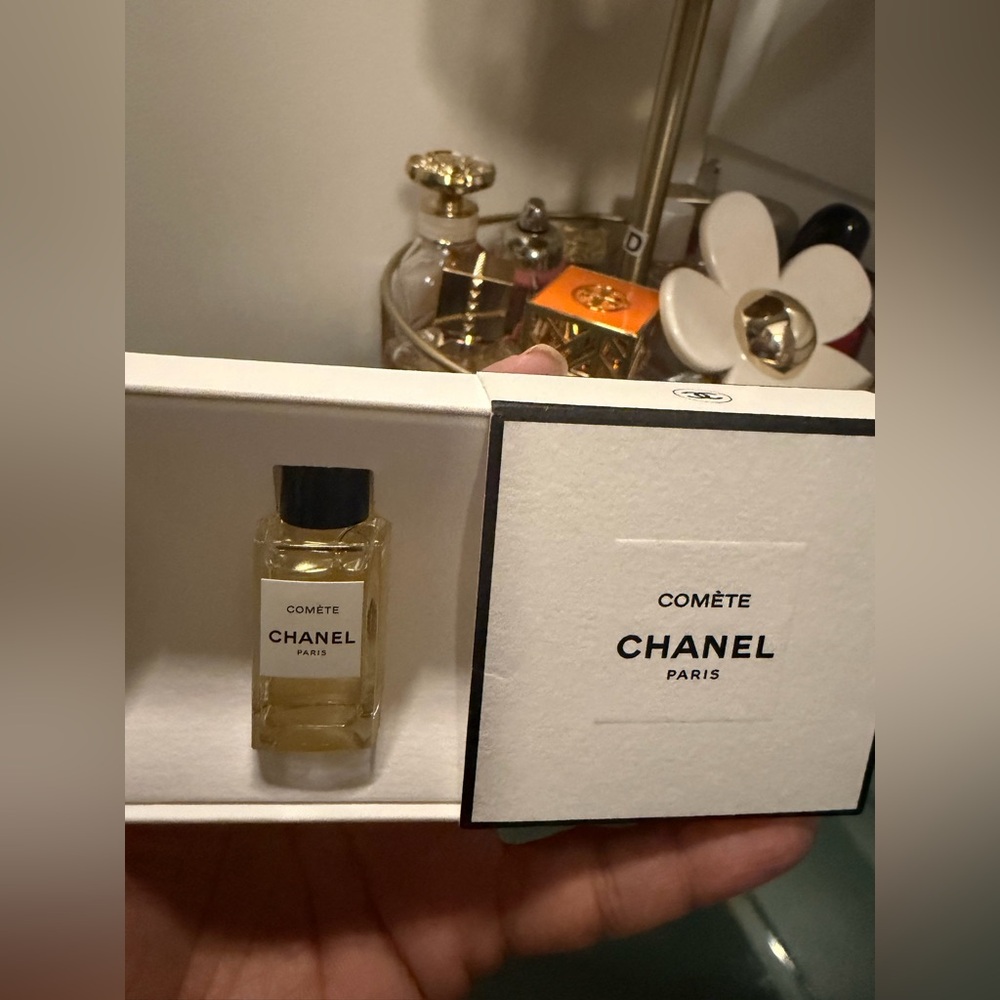 Chanel Comte Sample - image 1